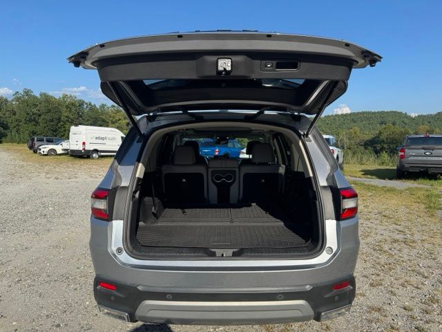 Used 2025 Silver Honda Touring image 7