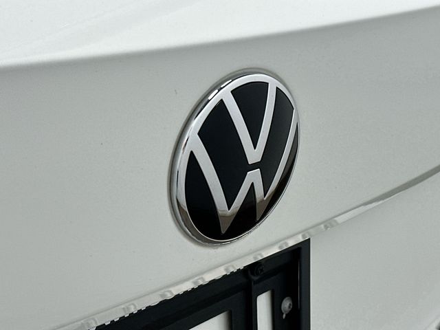 2023 Volkswagen Taos 1.5T SEL White at Bob Ruth Ford