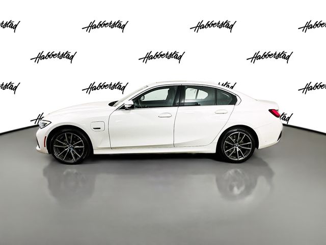 2022 BMW 3 Series 330e xDrive 8