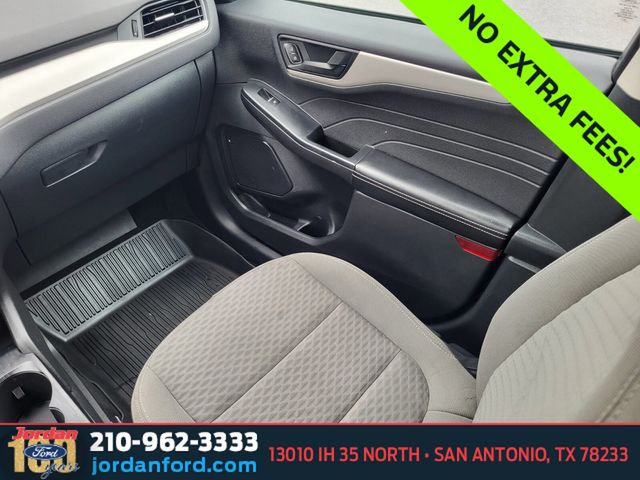 Used Car 2022 Ford Escape  Se For Sale Under $20,000 In San Antonio, Texas