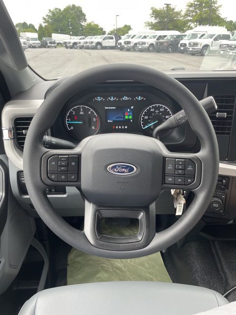 2025 Ford F-550 Super Duty 