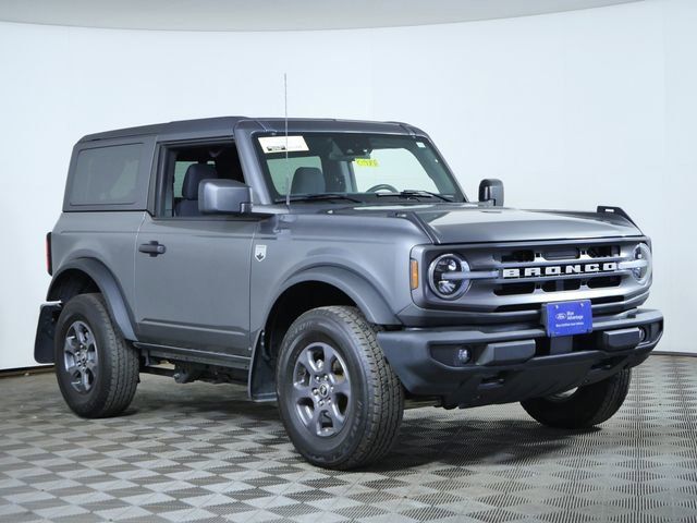 Carbonized Gray Metallic 2022 Ford Bronco Big Bend 2-Door 4WD SUV / Crossover Four-Wheel Drive 7-Speed Manual