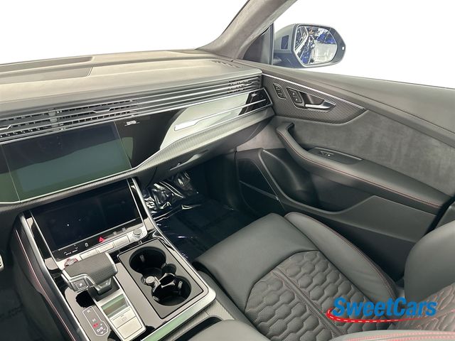 2025 Audi RS Q8 performance