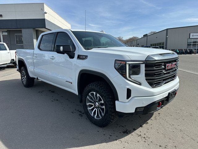 2023 GMC Sierra 1500 AT4 Crew Cab 4WD