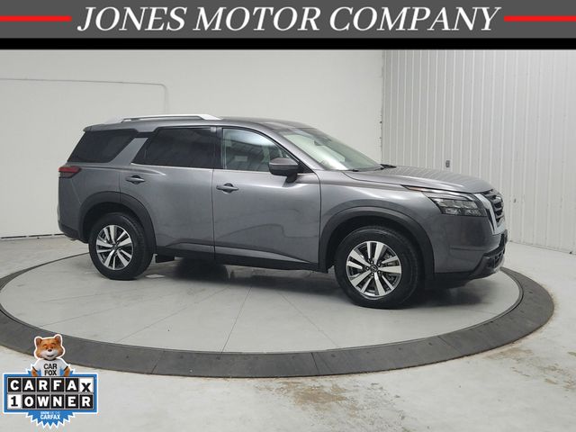 2025 Nissan Pathfinder SL 4WD
