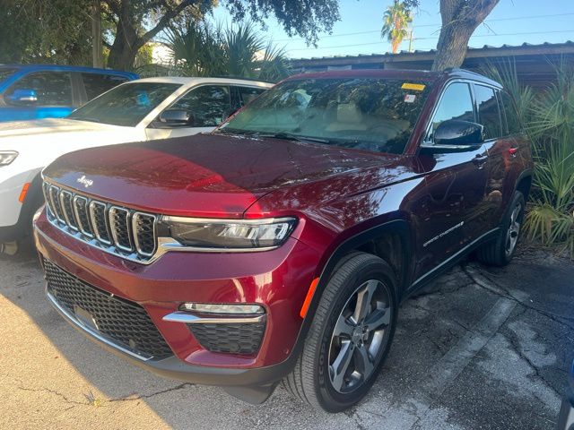 Velvet Red Pearlcoat 2024 Jeep Grand Cherokee SUV / Crossover Four-Wheel Drive 8-Speed Automatic