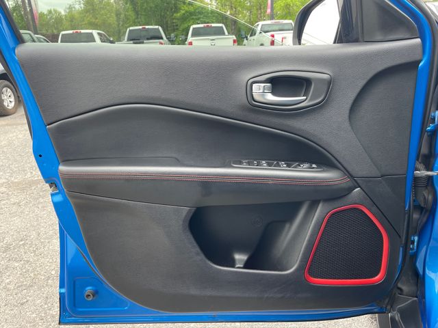 2018 Jeep Compass Trailhawk - Laser Blue exterior view 9