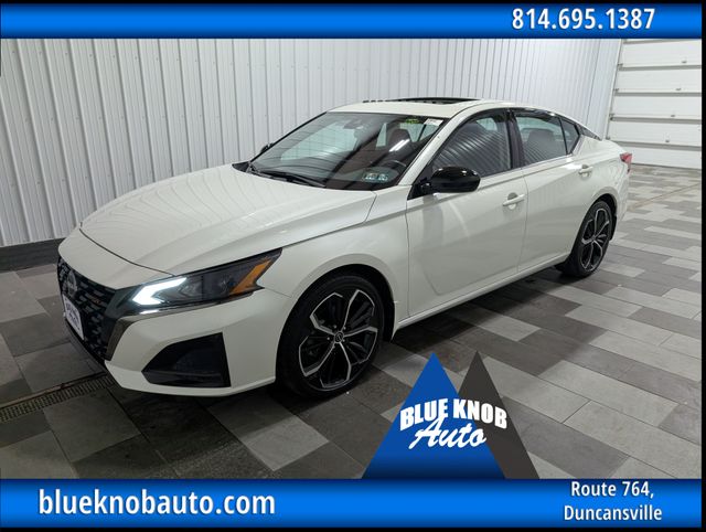 Pearl White Tricoat 2024 Nissan Altima Sedan Front-Wheel Drive Continuously Variable Transmission
