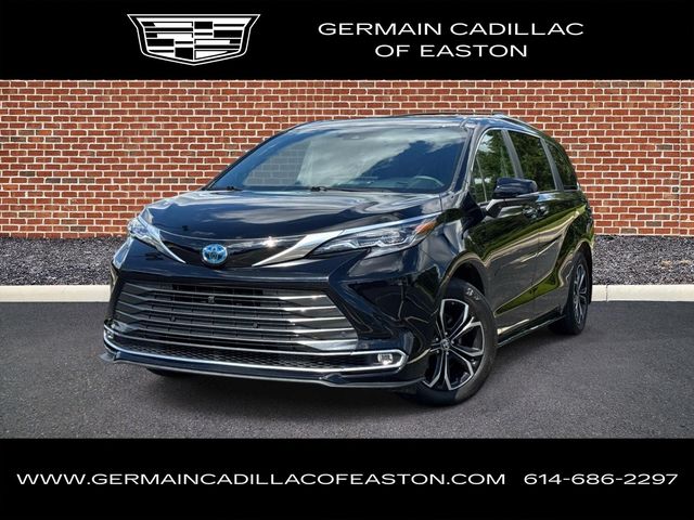 2025 Toyota Sienna Platinum