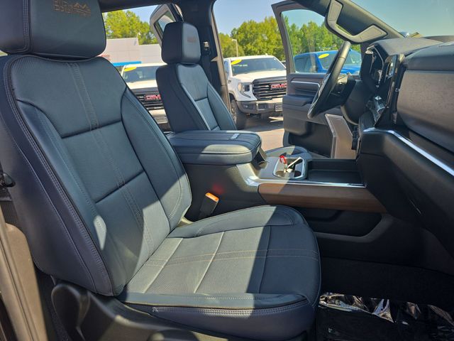 Used 2024 Black Chevrolet High Country image 11