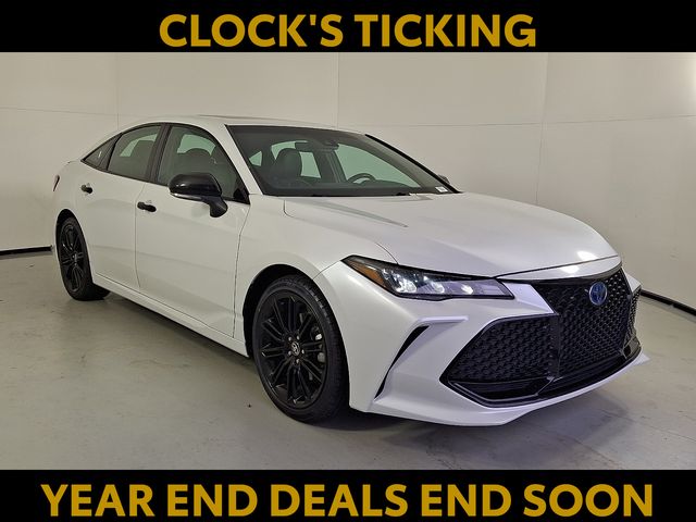 2022 Toyota Avalon XSE Nightshade's photo