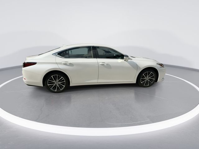 Used 2024 Lexus ES Sedan