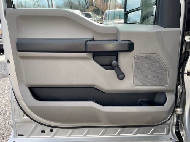 2019 Ford F-250SD XL - Ingot Silver exterior view 9
