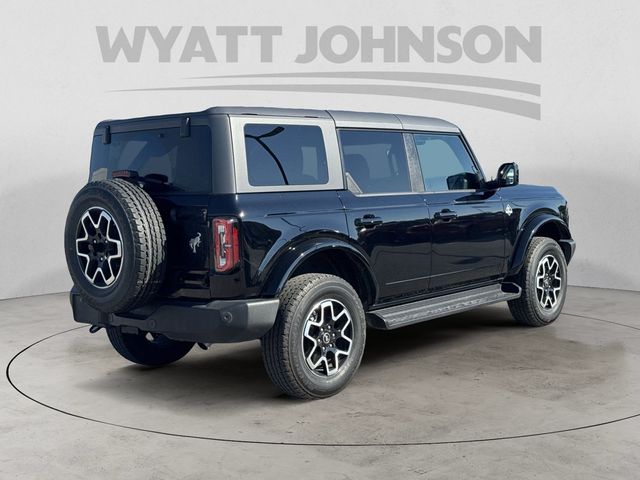 Used 2025 Black Ford Outer Banks image 5
