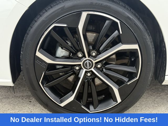 2023 Nissan Altima 2.5 SR White at Central Houston Nissan