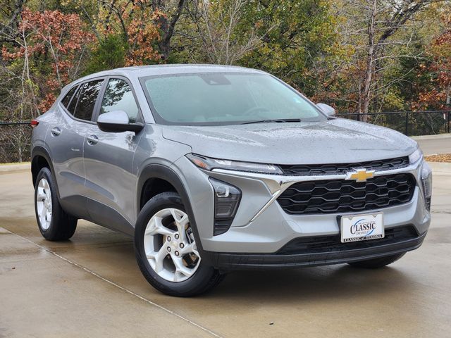 2024 Chevrolet Trax LS FWD