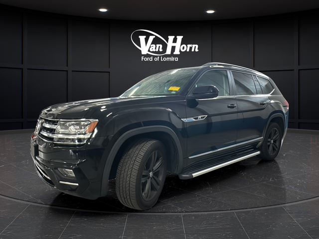 Used 2020 Deep Black Volkswagen 3.6L V6 SE image 3