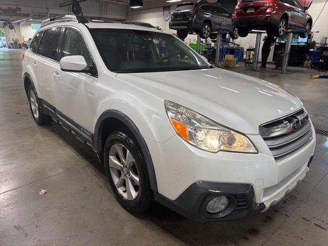 2013 Subaru Outback 2.5i White at Luther Ford