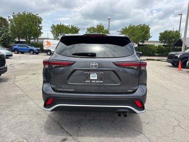 Used 2024 Toyota Highlander SUV