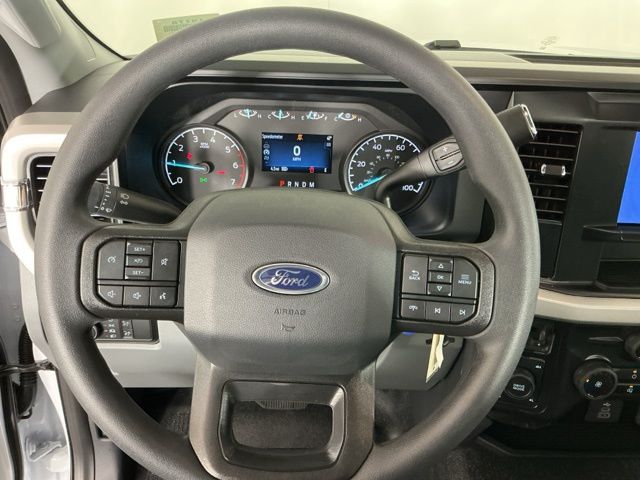 New 2026 Oxford White Ford XL image 14