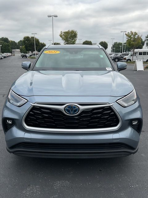 Used 2021 Toyota Highlander Hybrid SUV