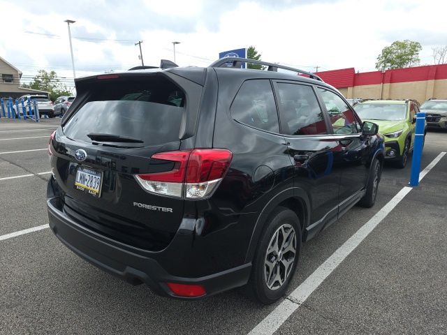 Crystal Black Silica 2024 Subaru Forester SUV / Crossover All-Wheel Drive Continuously Variable Transmission