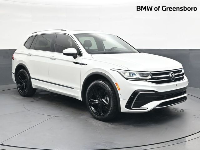 Opal White 2023 Volkswagen Tiguan SUV / Crossover All-Wheel Drive 8-Speed Automatic