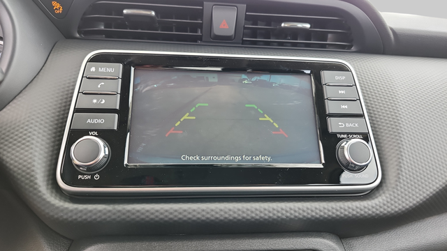 2025 Nissan Kicks Play