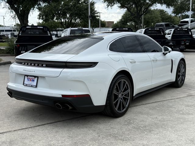 2025 Porsche Panamera 4 - 3