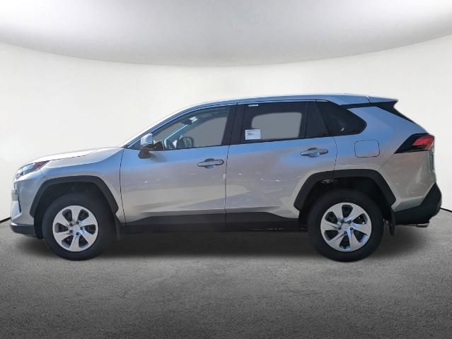 2024 Toyota RAV4 LE 10