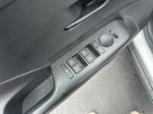 Certified Used 2025 White Hyundai SEL image 17