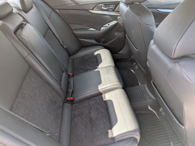 2017 Nissan Maxima - Image 30