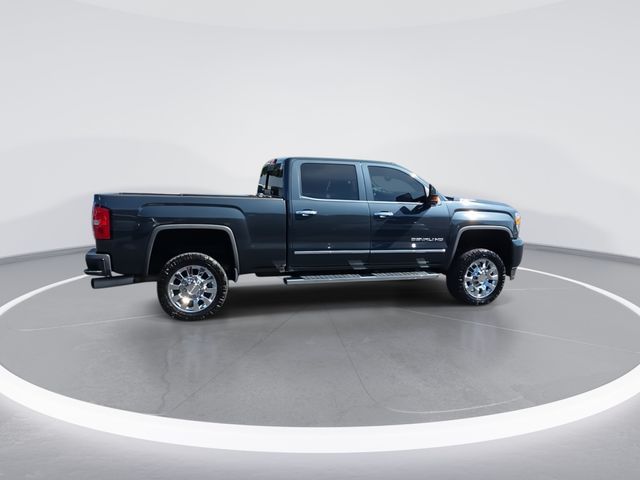 Used 2018 Gray GMC Denali image 8