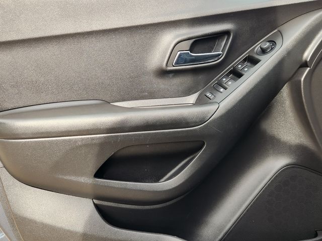 2022 Chevrolet Trax LT Gray at Monument Chevrolet