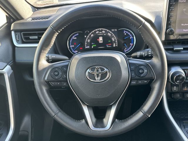 2022 Toyota RAV4 Hybrid XSE 8