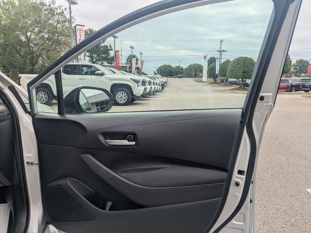 2021 Toyota Corolla LE Silver at Davis Toyota of Orangeburg