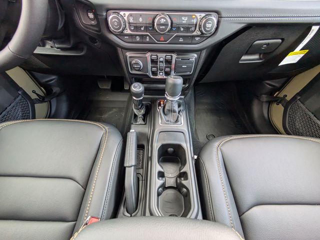 2026 Jeep Gladiator Sahara 4x4