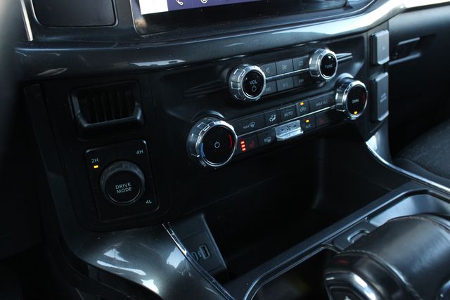 Used 2022 Blue Ford XLT image 16