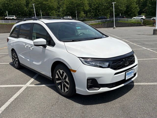 new 2026 Honda Odyssey car, priced at $43,833