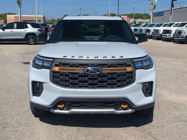 New 2026 Space White Metallic Ford Tremor® image 16