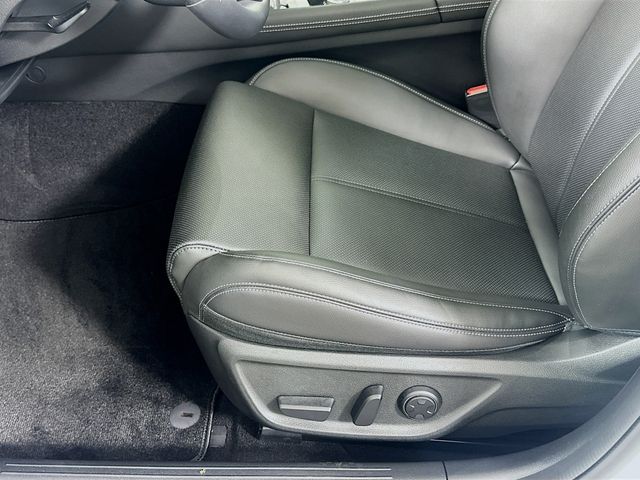 Thumbnail: 2025 Genesis G70 - 20