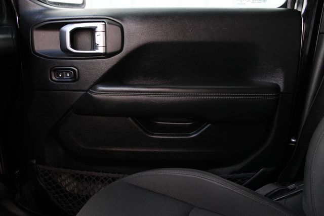 Used 2018 Black Jeep Unlimited Sahara image 21