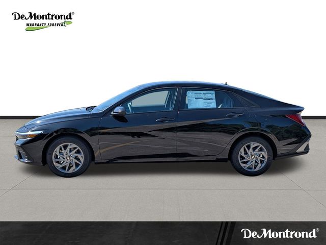 2026 Hyundai Elantra Hybrid Blue - 7