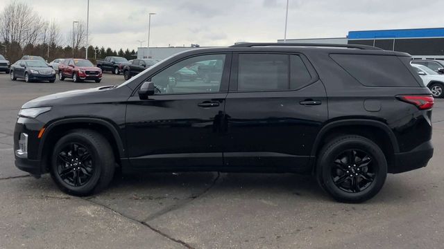 2022 Chevrolet Traverse LS 5