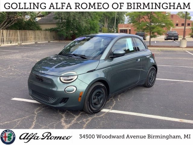 Green Metallic 2025 FIAT 500e Hatchback Front-Wheel Drive 1-Speed Automatic
