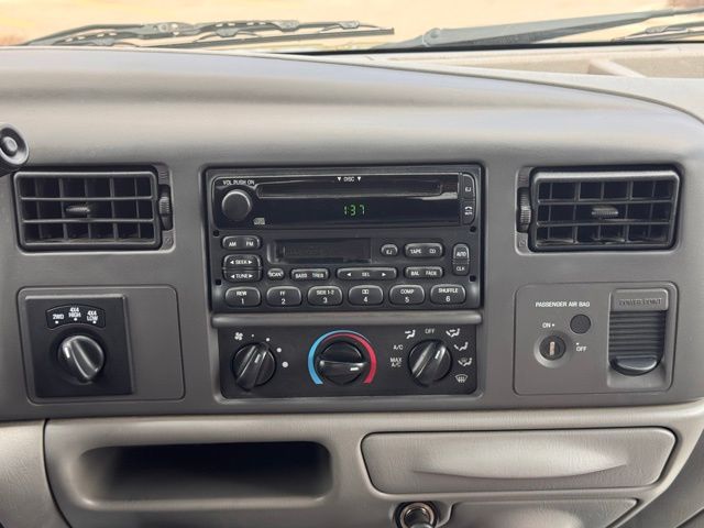 2001 Ford F-250 Super Duty XLT
