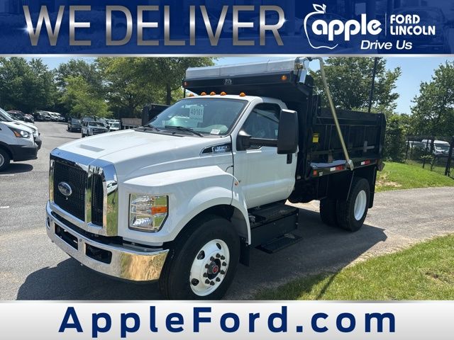 2025 Ford F-650 Super Duty 