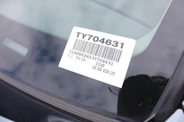 Used 2003 Silver Lincoln Signature image 34