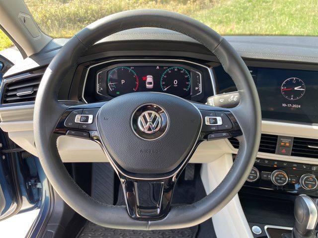 2020 Volkswagen Jetta SEL 12