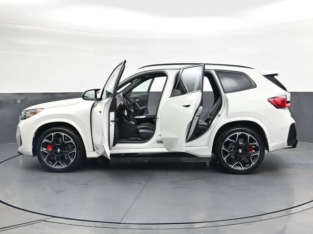 New 2026 White BMW M35i image 38